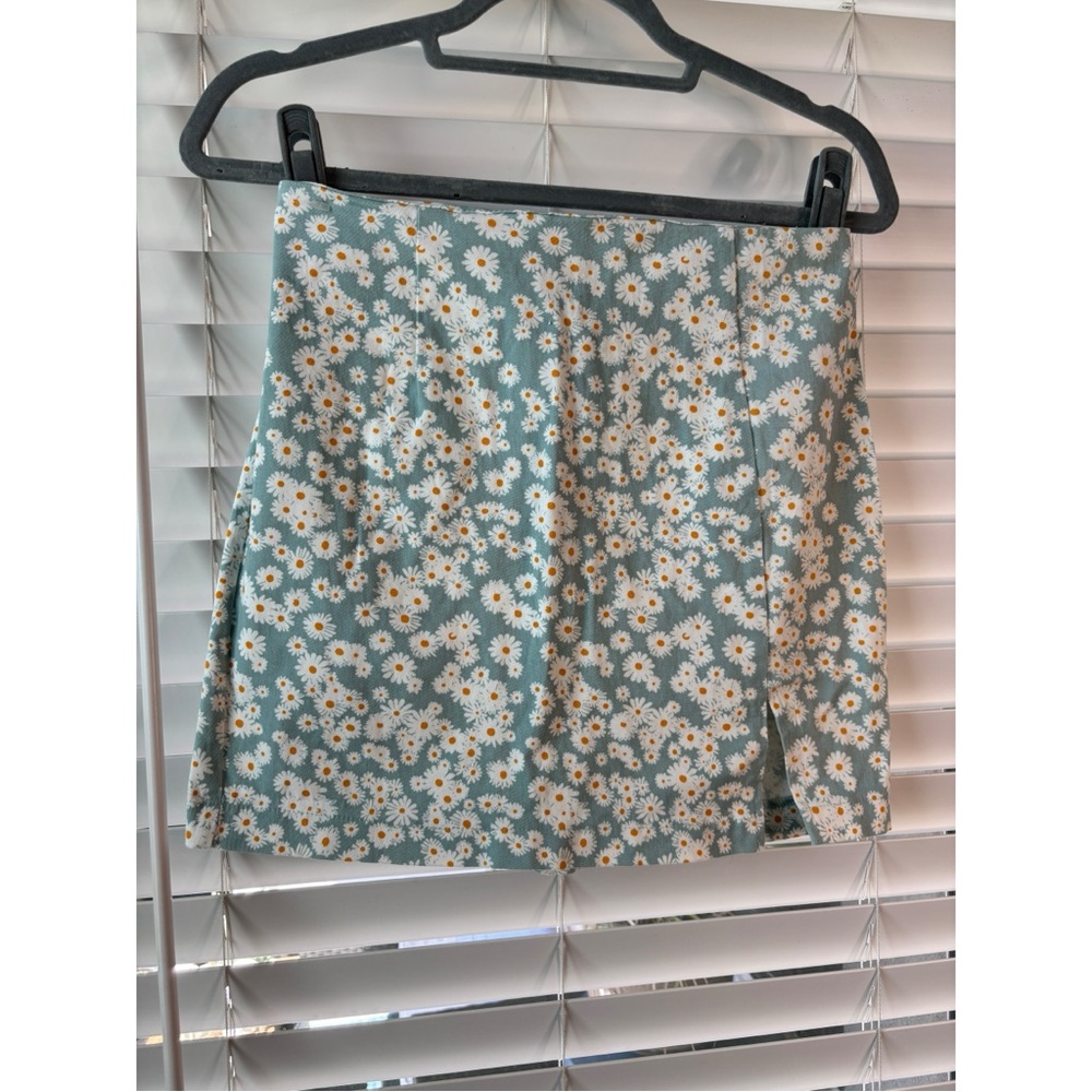 Wild Fable Daisy Print Mini Skirt